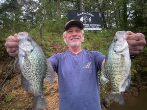 Rainy day fishing success with Big G Greg Mitchell!