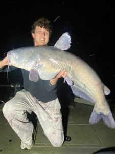 The ultimate guide to catfishing charters with CoosaRiverOutfitters in Cavespring GA