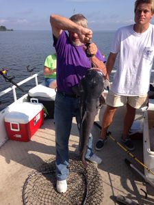 Fishing with the best Santee Cooper catfish guides