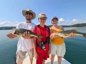 Pennsylvania Crew Enjoys Lake Lanier Striper Fishing