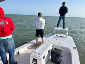 Reeling in Thrills: A Captivating 5-Hour Fishing Excursion