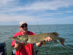 Sturgeon Bay North Pike Fishing 2023!