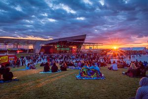 Lake Erie Attractions and Local Highlights