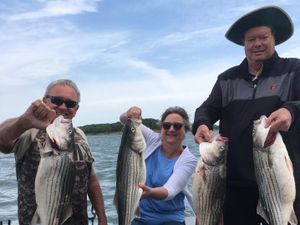 Best Texoma Fishing Guides, Fishing Stripers