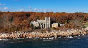 Gloucester Waterfront Wonders: Dining and Culture for Travelers