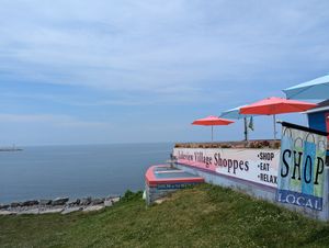 Planning Your Olcott Vacation: Top Local Sights and Stops