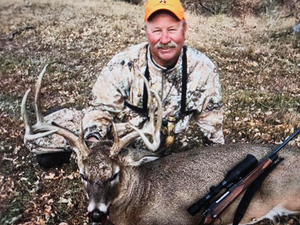 New York Whitetail Hunt: Tree Stands & Trail Baiting Success