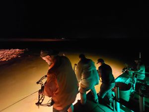 Lake Amistad Bowfishing Night Charter