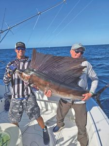 How to Plan the Perfect Corporate Fishing Charter in the Florida Keys 