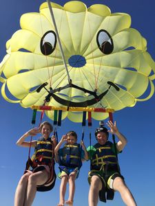 Paradise Parasail 