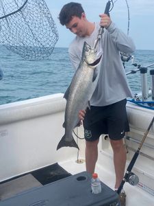 Last Chance Salmon Fishing – Book August 25–29 Before Season Ends