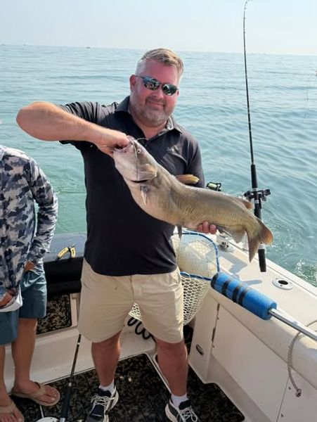 From family outings to dedicated angler trips, Port Clinton fishing charters offer an unforgettable way to experience Lake Erie.