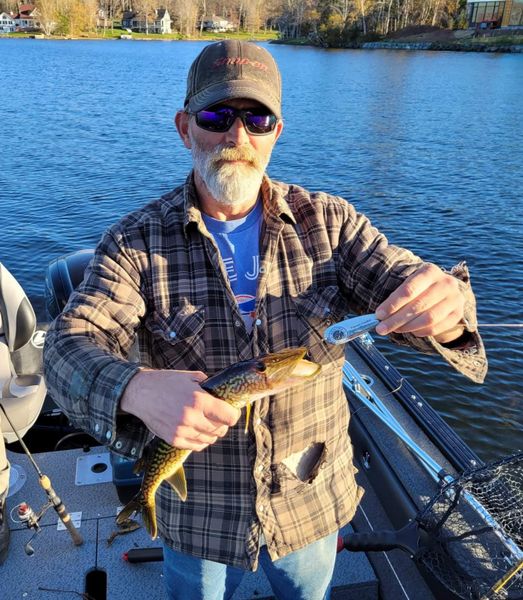 Tight lines and Pike fights!