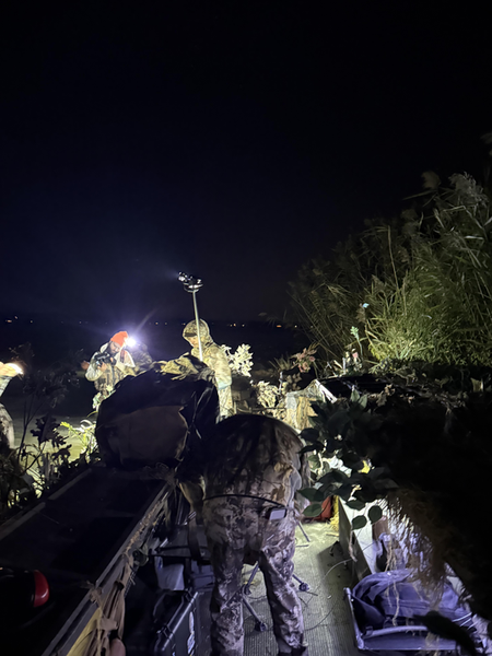 Best night hunting setup in the wetlands. Clear conditions made for an exciting adventure!
