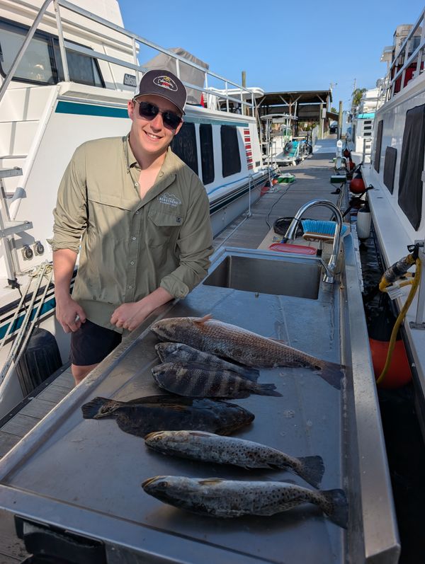 Fishbonz Charters LLC