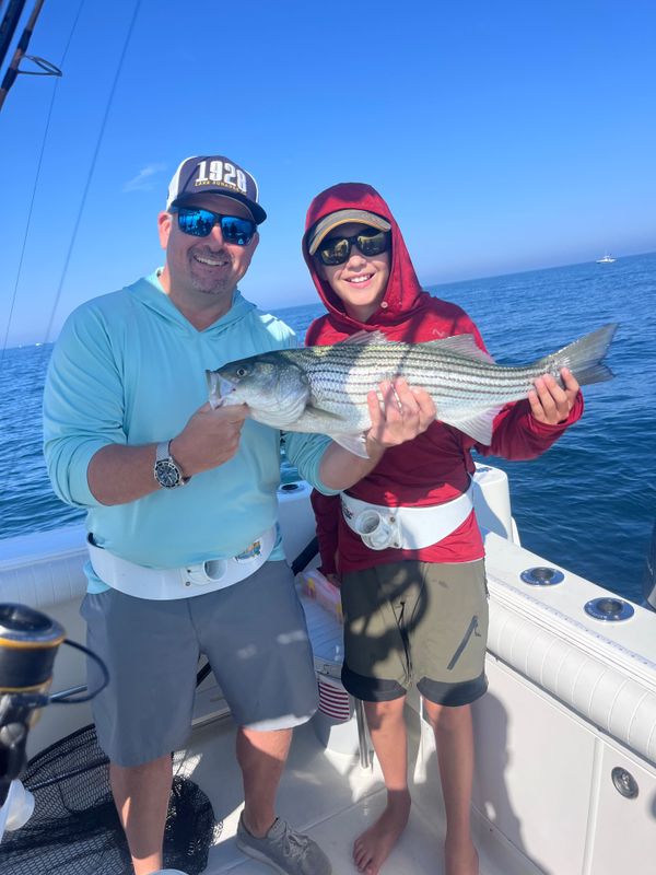 Magnanimous Sport Fishing 
