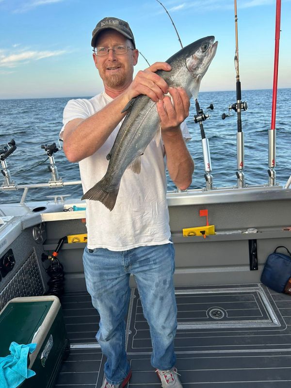 Right Hook Walleye Charters