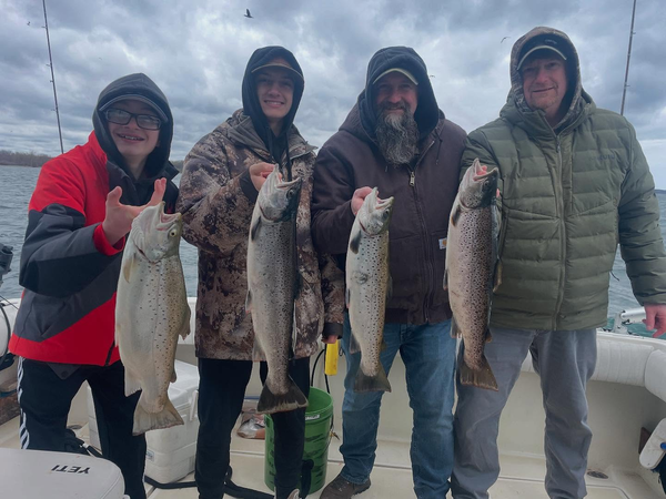 Hippiefish Guide & Charter Service
