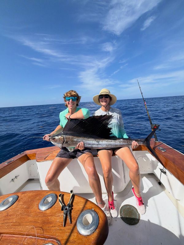 Johnny Maddox Charters Papa 31