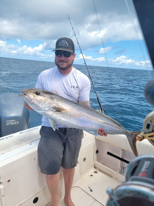 Outlaw Gunner Charters