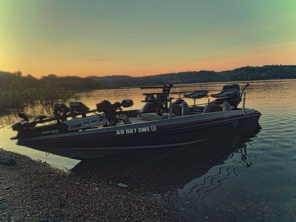 Lance Hughey Crappie Guide Service