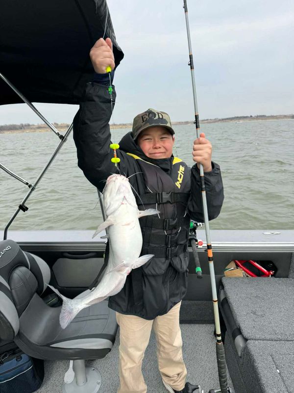 Fish n Tales Go