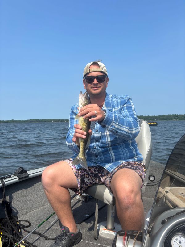 Waters Edge Guide Service and Custom Rods
