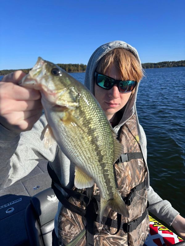 Breaking Bass Guide Service