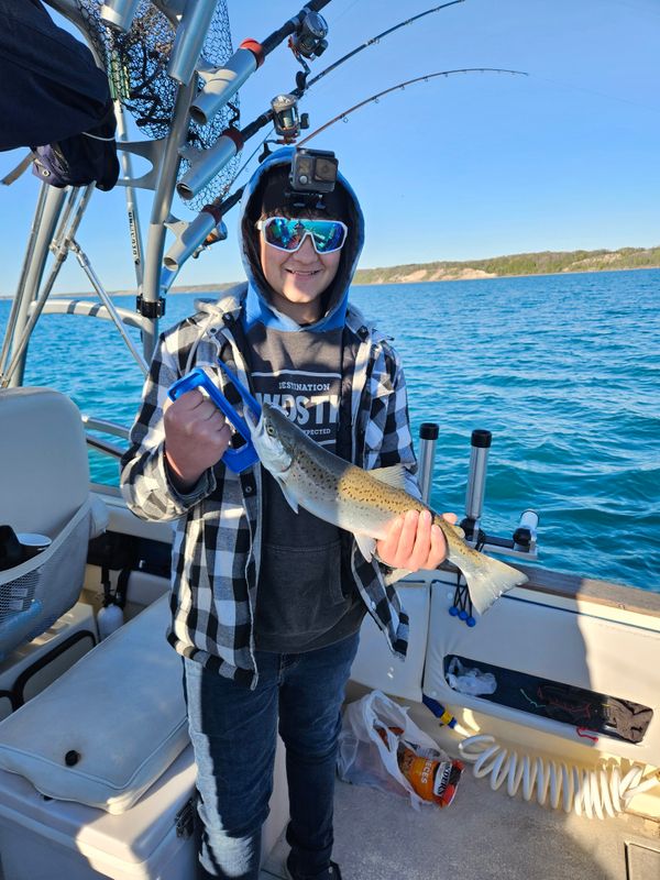 Fishin Da Net Charter Fishing