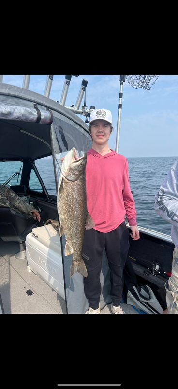 Tin Missile Trophy Sportsfishing