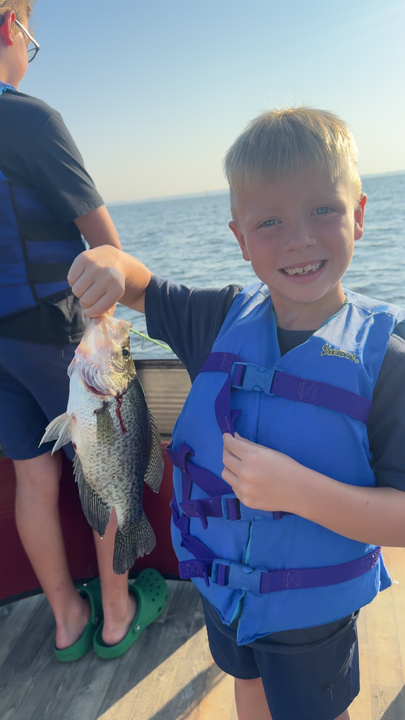 Light tackle, big results: A 10-inch crappie beauty!