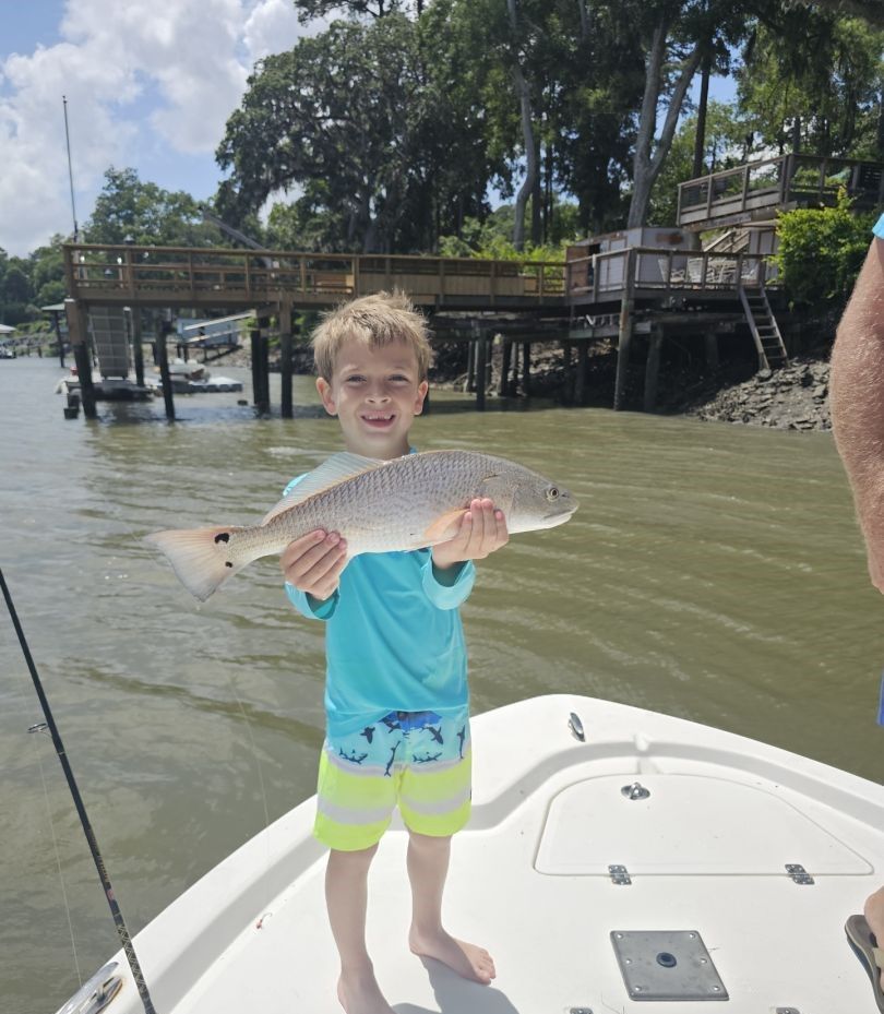 Redfish, 22-inch fishing catch