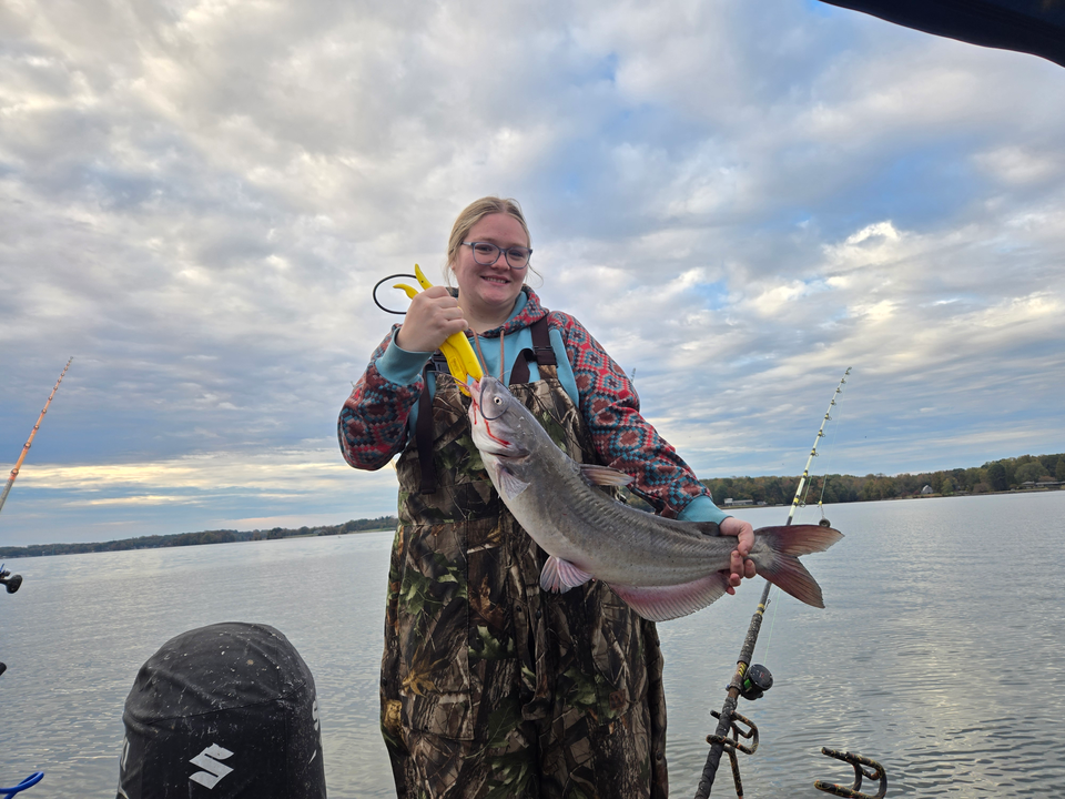 Nice white catfish using trolling and bait casting techniques at Tamarac Marina today!