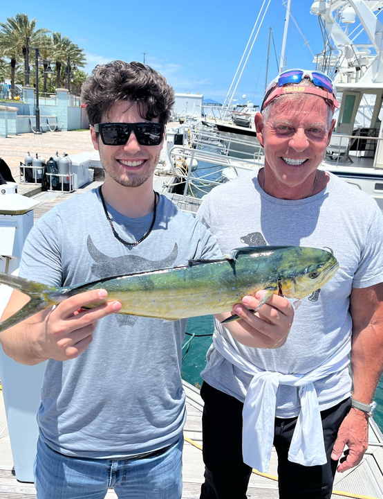 Huge Mahi Mahi catch in stormy West Palm Beach!