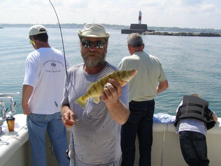 Weekend Walleye Fishing on Lake Erie | Gizzmo