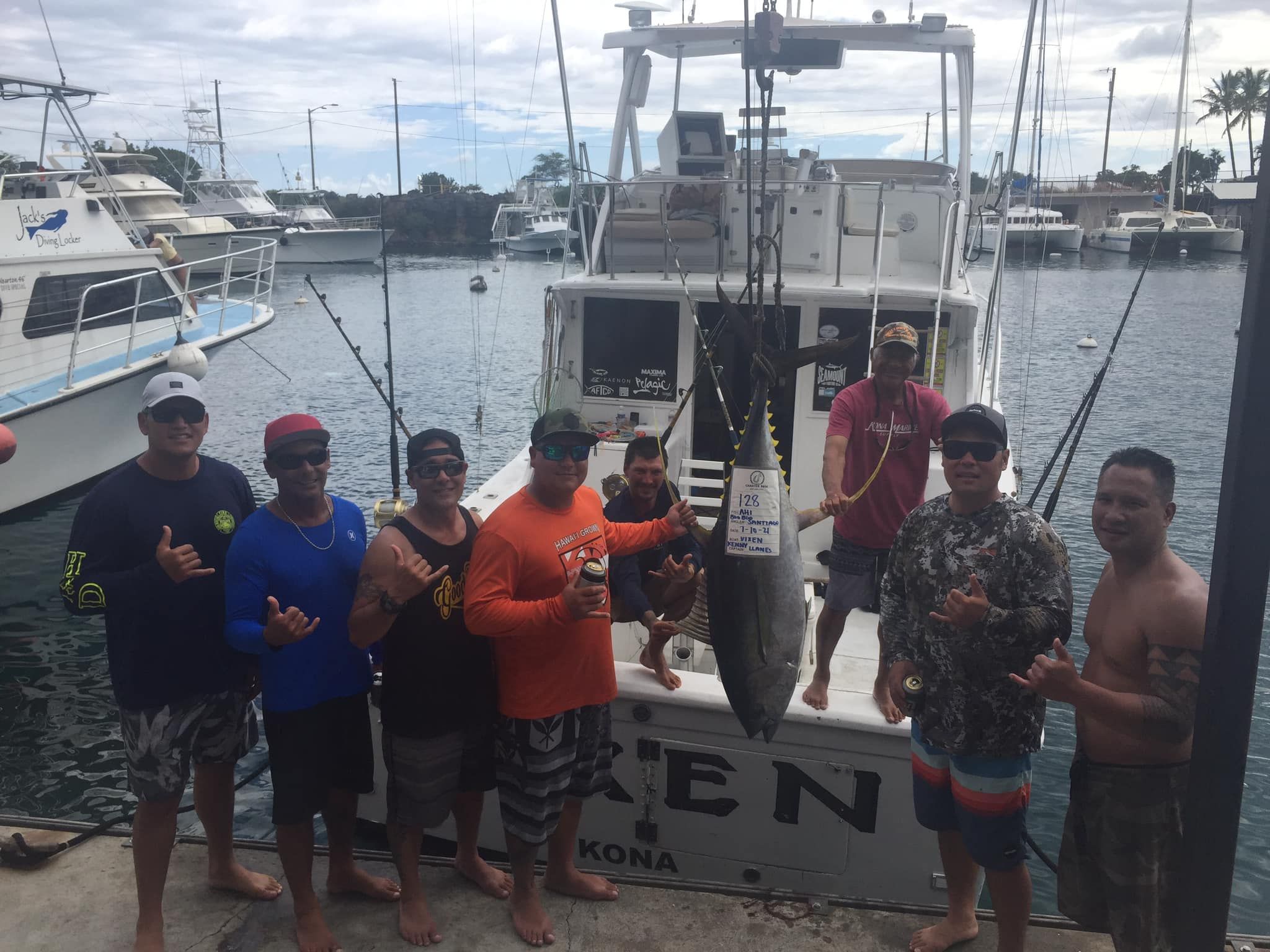 Kona Three Quarter Day Charter Vixen Sportfishing