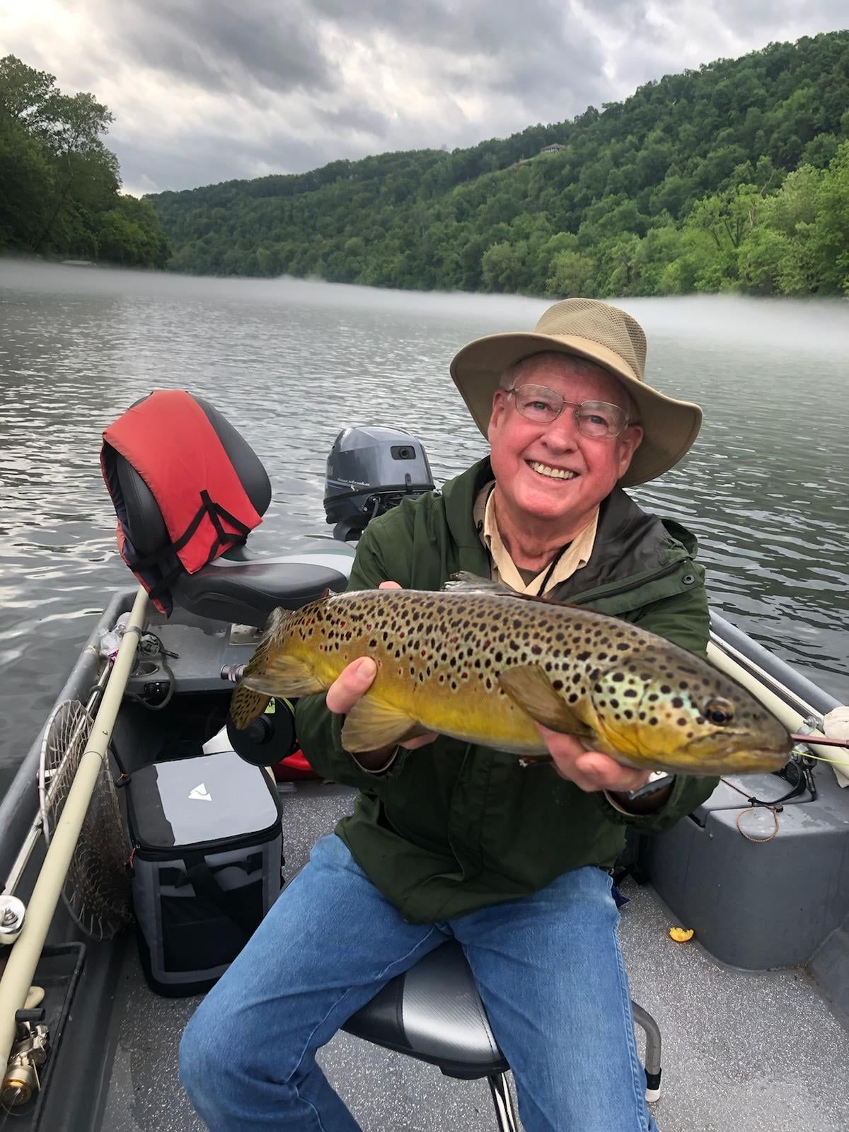 Top-Rated White River Fly Fishing | Hooked In Ozarks