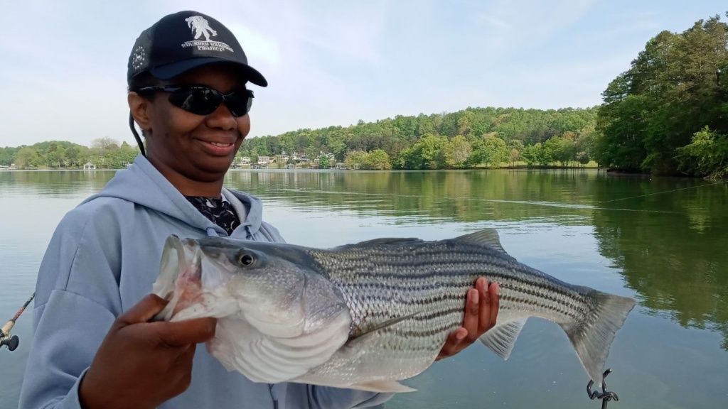 Carter's Charters Fishing at Lake Lanier fishing Lake