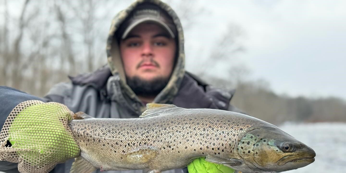 Guide on the Side Salmon River Fishing Guides | 4 to 6 Hours Charter Trip fishing Lake