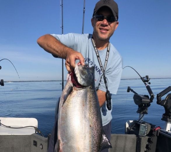 Hot Pursuit Lake Michigan Salmon & Trout Charters