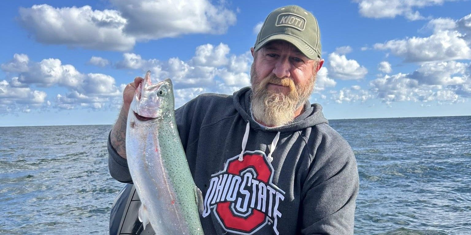 Lake Erie Walleye Charter: Premium Fishing Trip