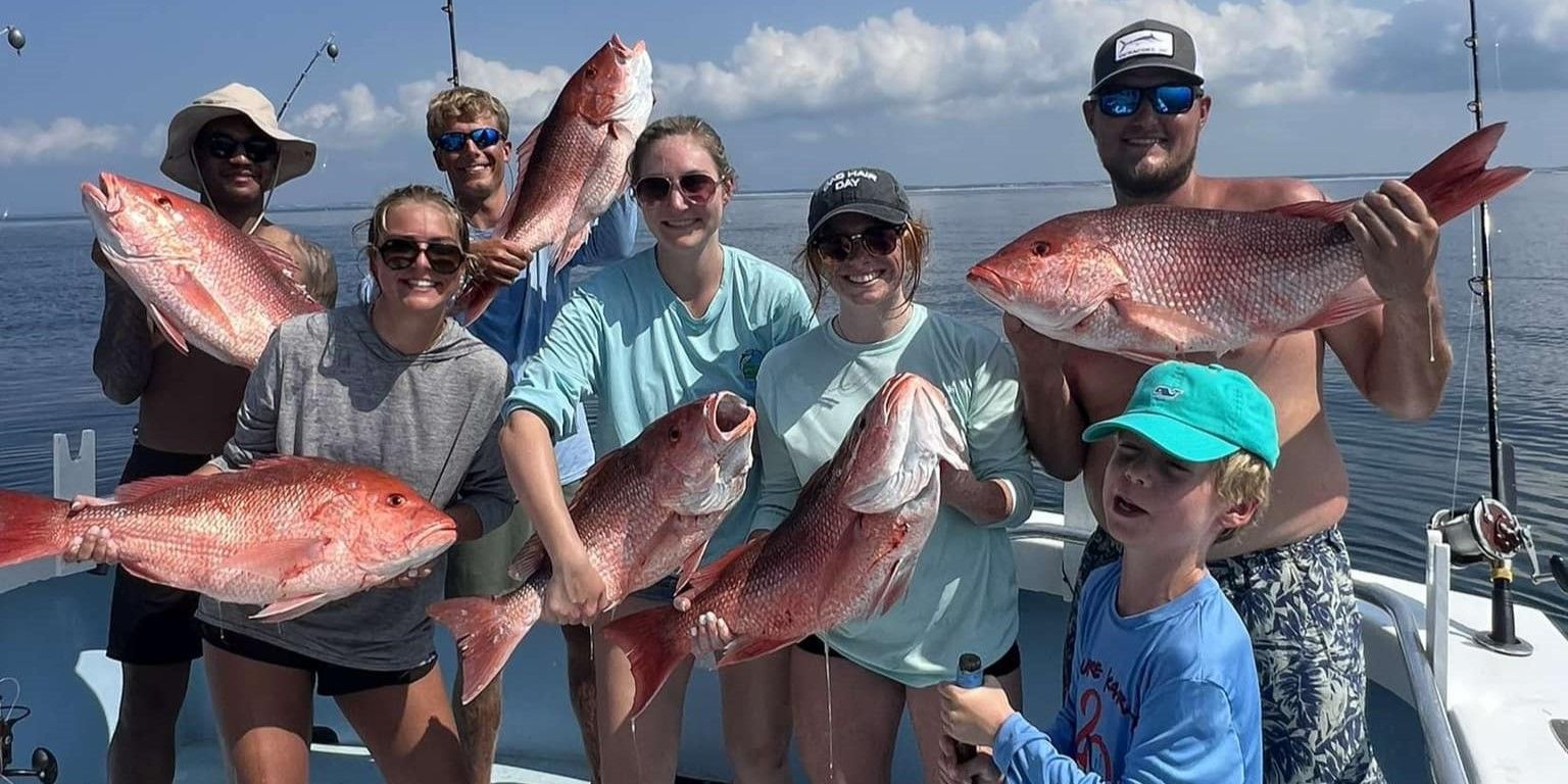 Charter Boat Hard Charger Destin Florida Fishing Charters | 4 - 6 Hour Selection fishing Offshore