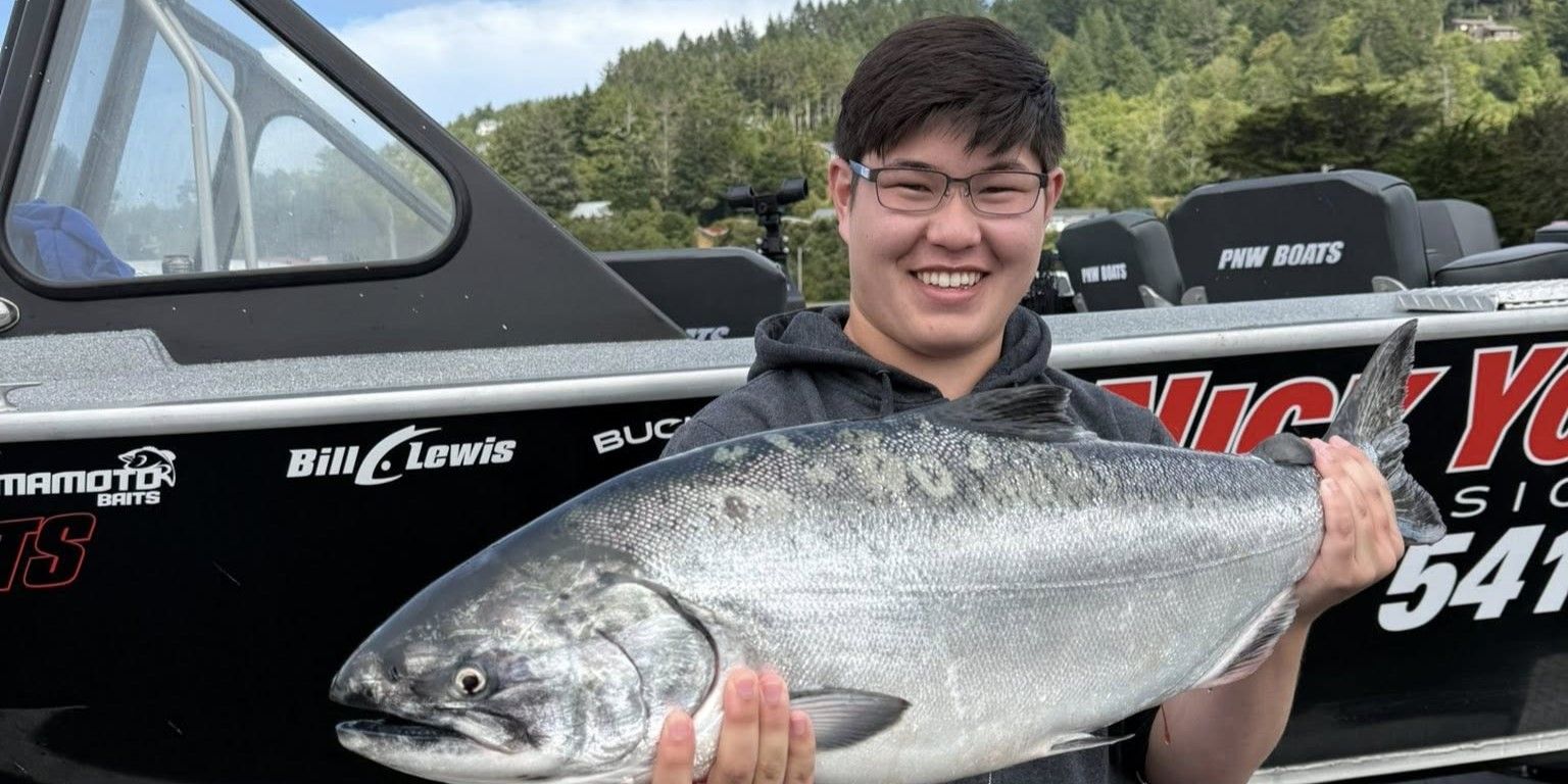World-Class Salmon Fishing on Gold Beach River