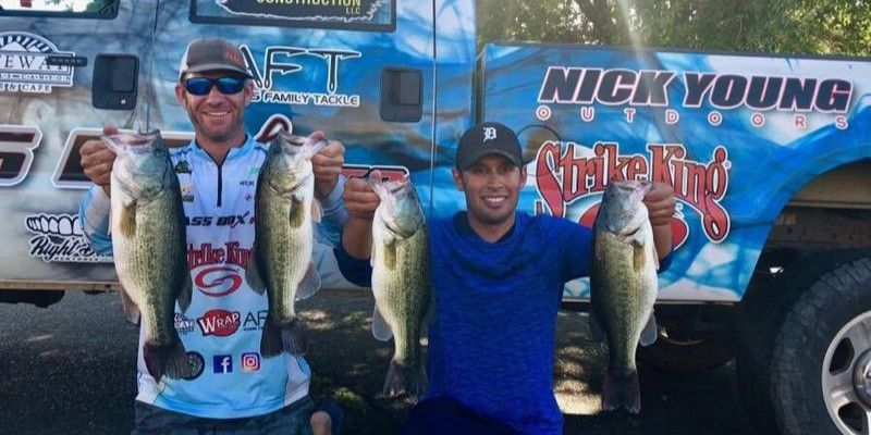 Premium Gold Beach Salmon Fishing Adventure