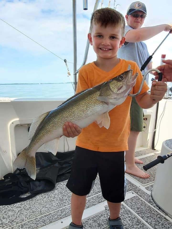 Lakeside Fun and Fish! Kid friendly fishing trip!