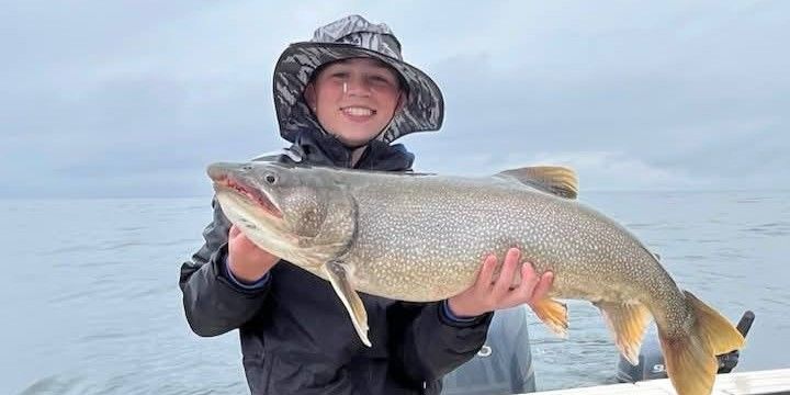 Premium Lake Ontario Charter: 8-Hour Fishing Trip