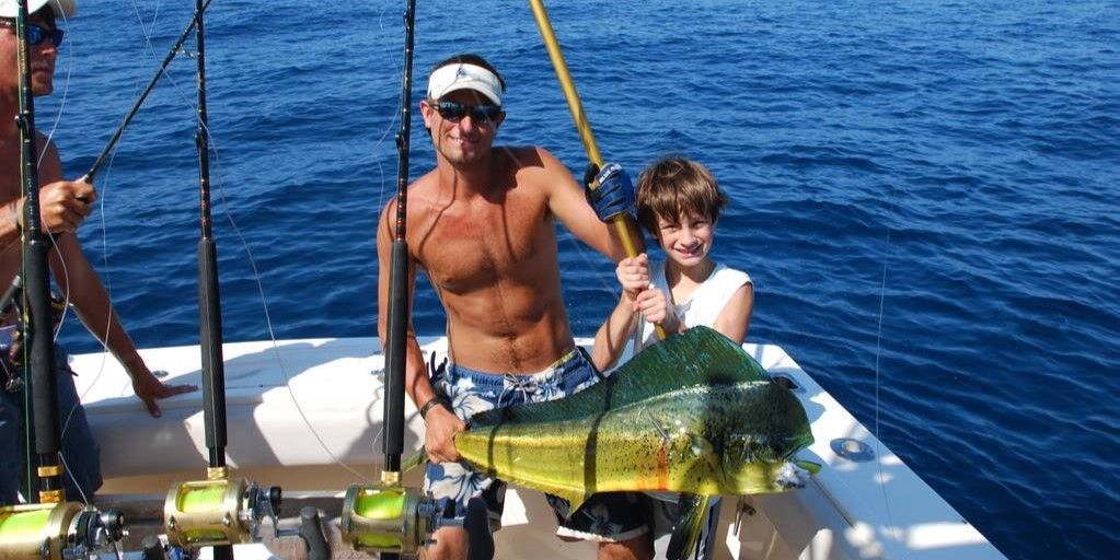 Johnny Maddox Charters Papa 31 Fishing Charters in Marathon Florida | 6 or 8 Hour Charter Trip fishing Offshore
