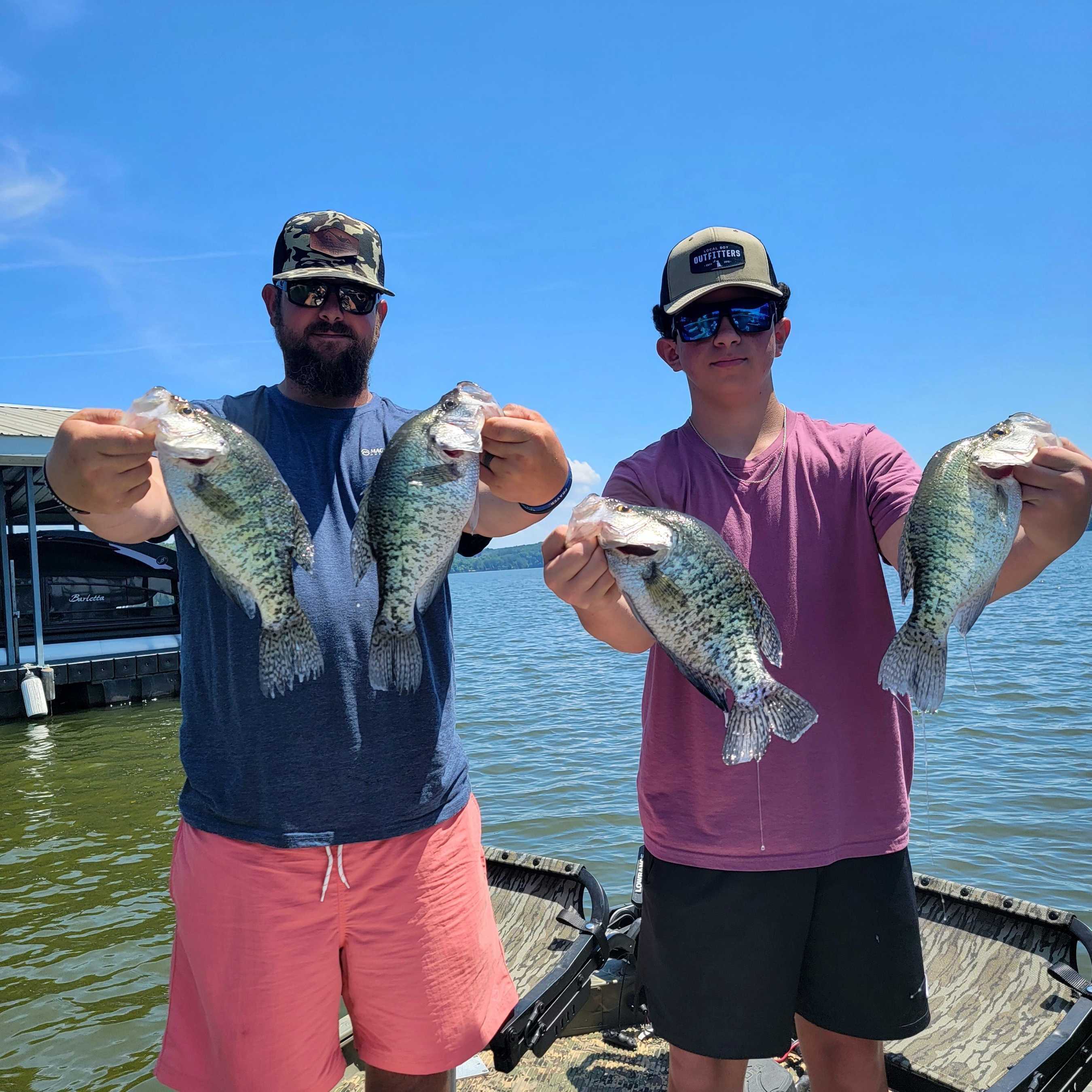 Mississippi Crappie Charters  Charters Fishing Mississippi | Full Day Trip for 2 Anglers fishing Lake