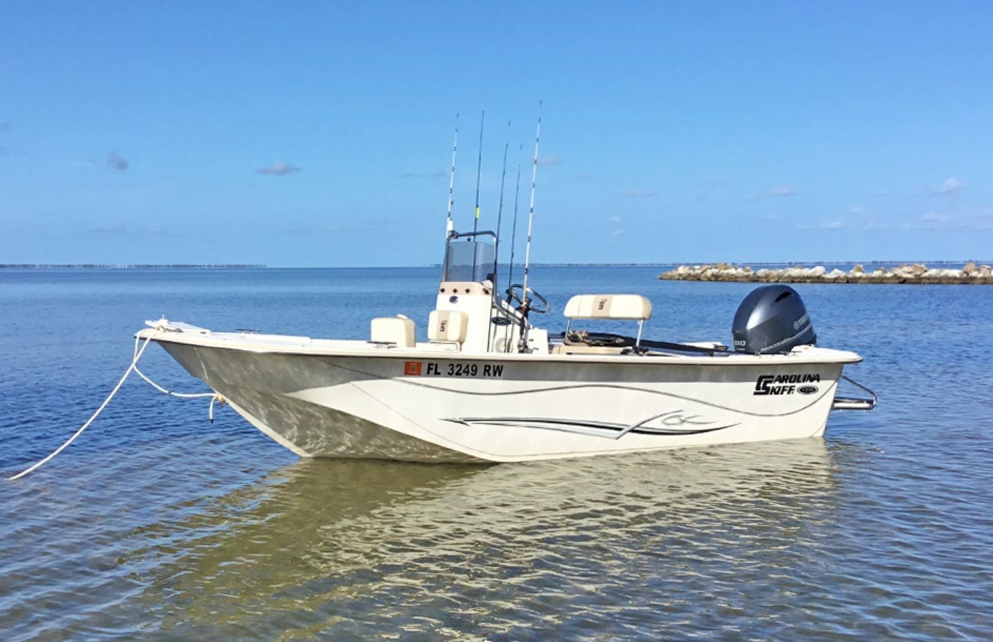 Motorboat (engine-powered)