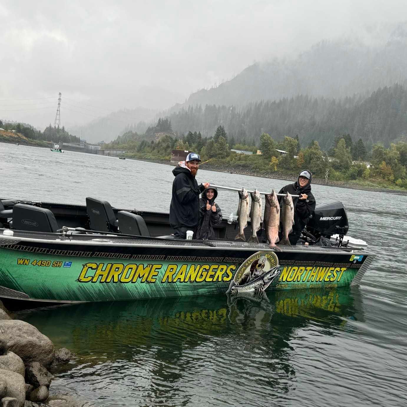 Chrome Rangers NW  8 Hour Chinook/Coho Salmon Trip fishing River